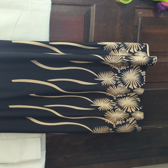 Knit sundress with elastic waist - Picture 2 of 5